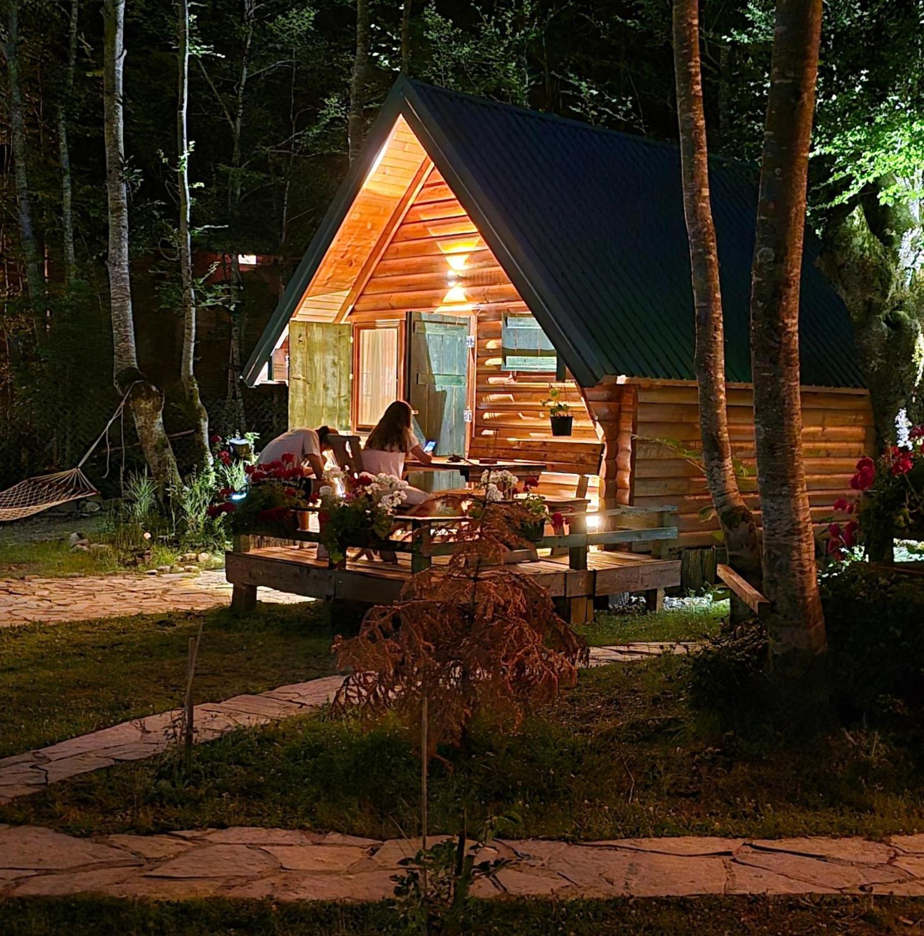 Gusinje Bungalows Prokletije מראה חיצוני תמונה