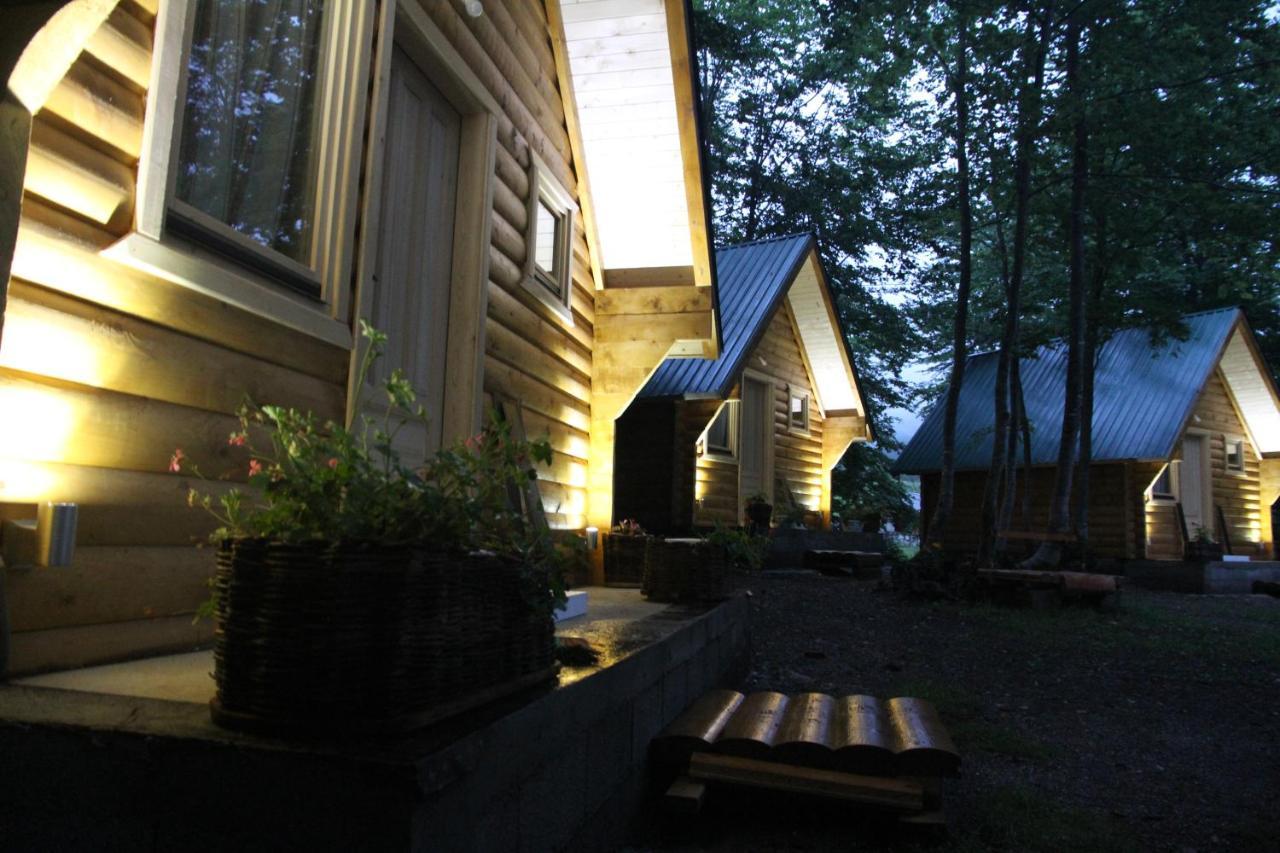 Gusinje Bungalows Prokletije מראה חיצוני תמונה